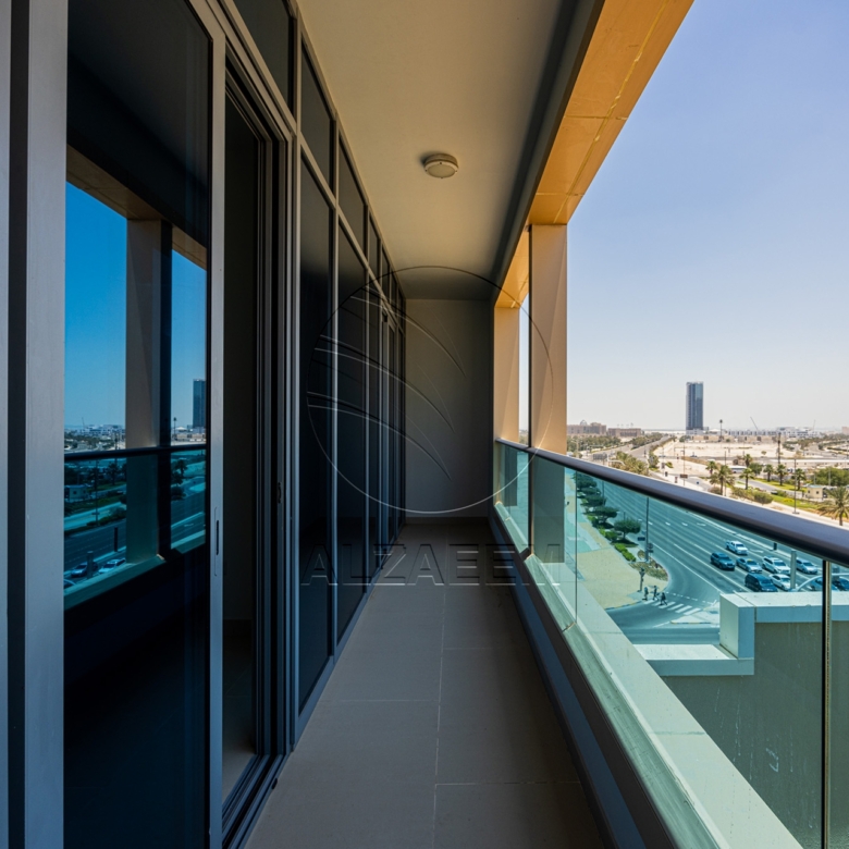 Vacant| Middle floor – Road View | Prime Location