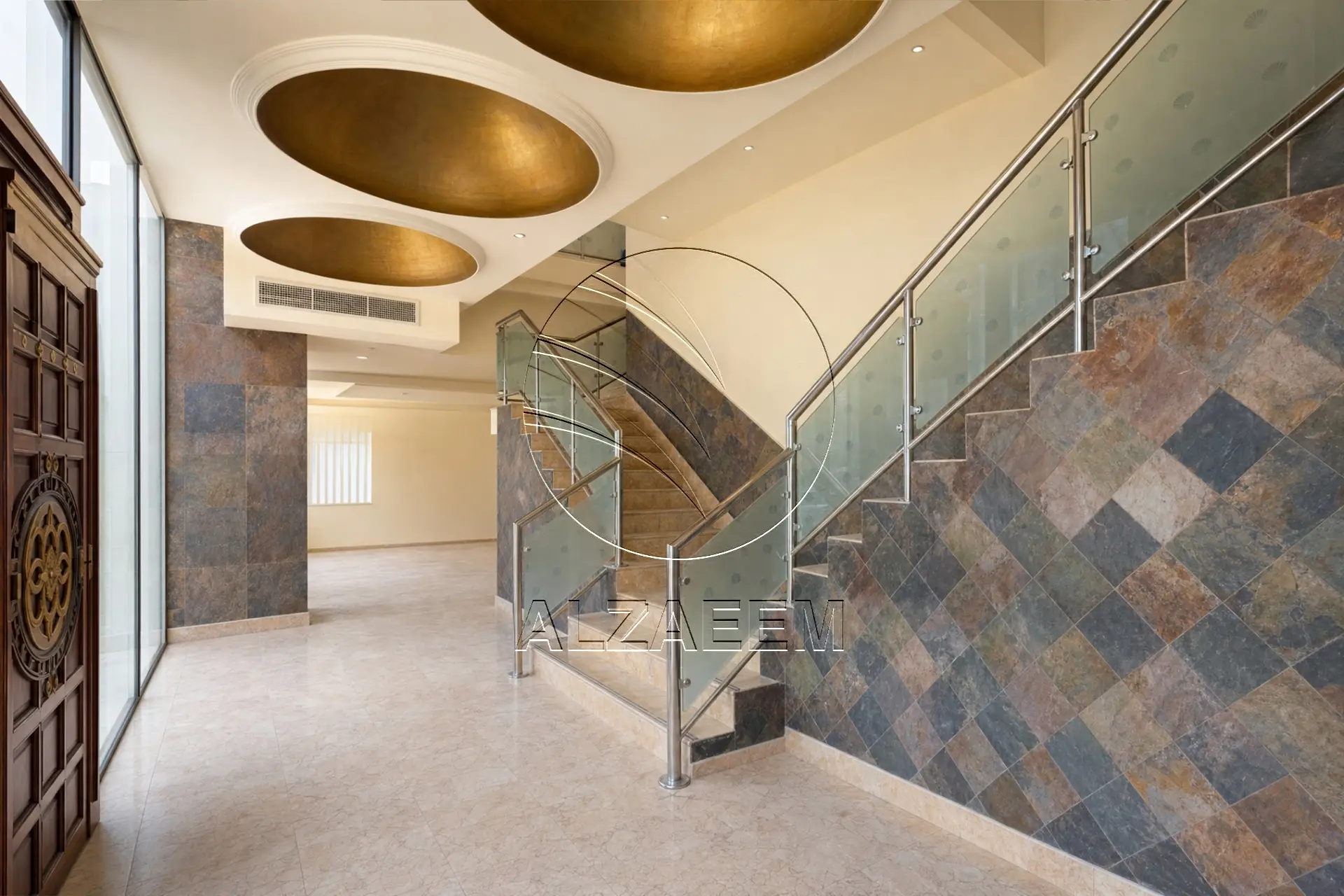 √ VACANT SHOW ROOM | 3 Floors | Up to 4 Payments √