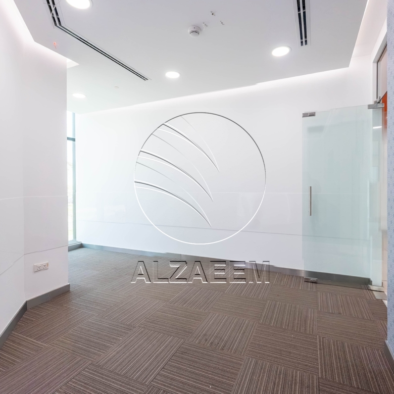 √ Fitted – Spacious Showroom| Ideal Business Location √