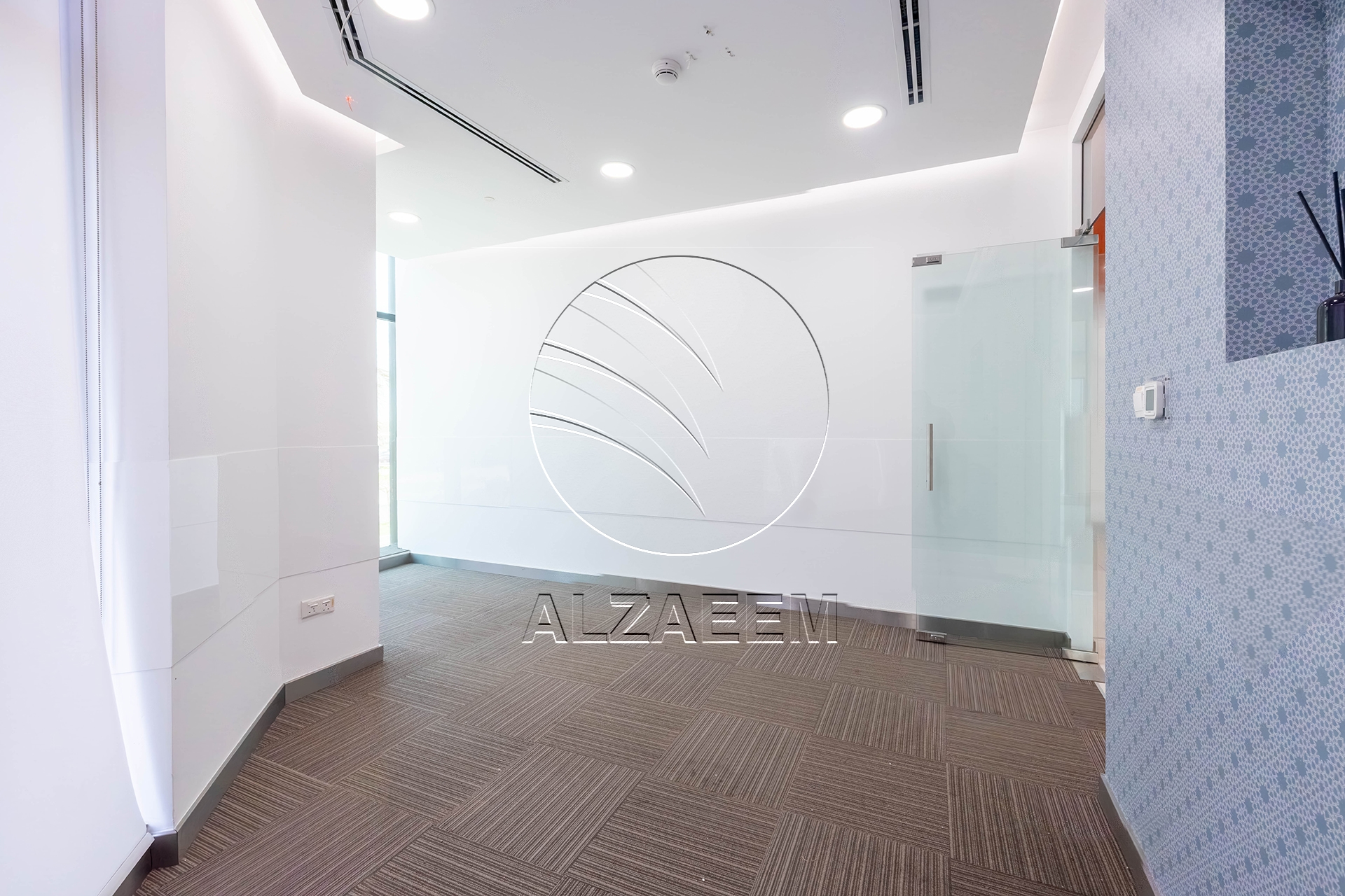 √ Fitted – Spacious Showroom| Ideal Business Location √