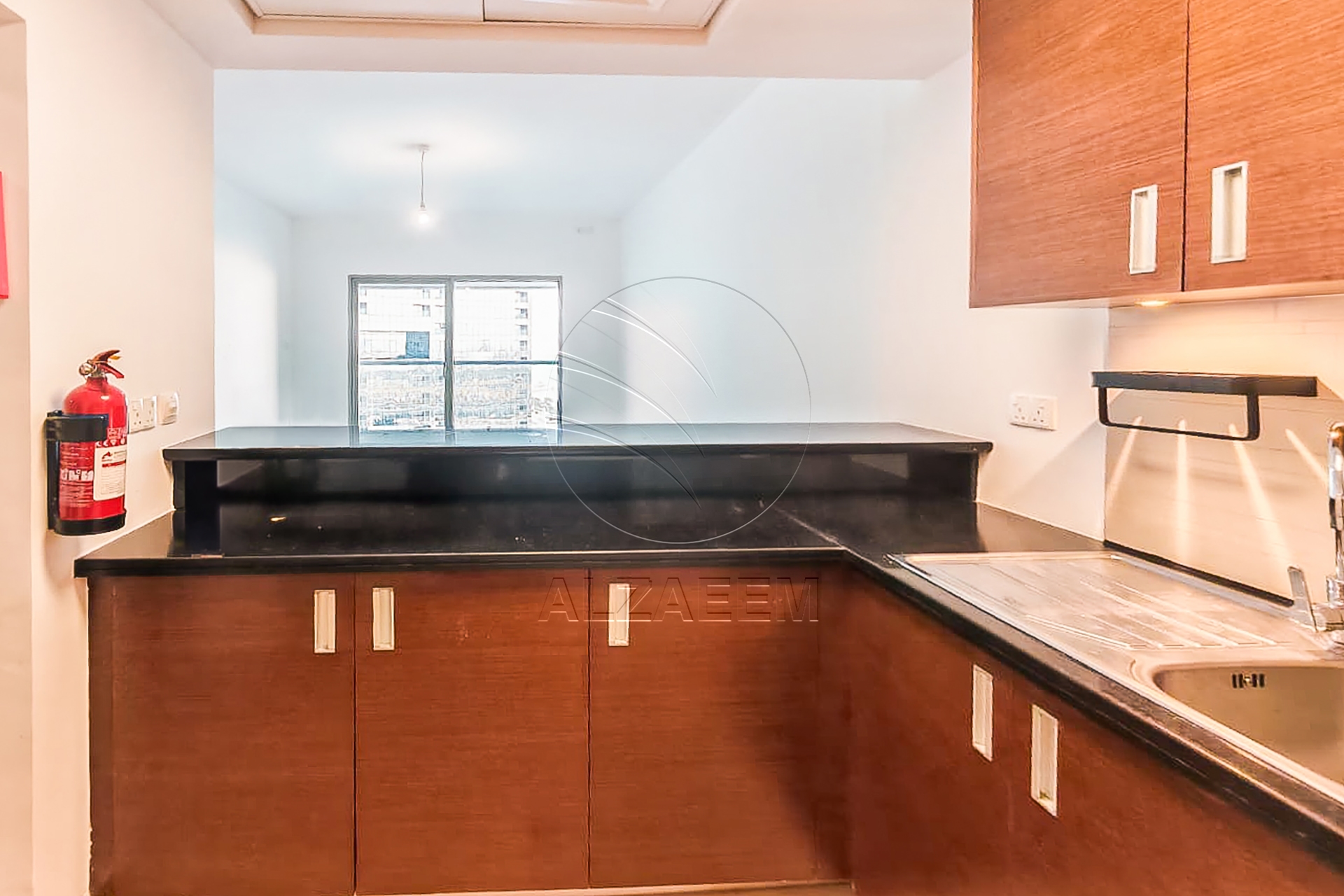 √ Rare Availability | Pool & Sea View | VACANT √