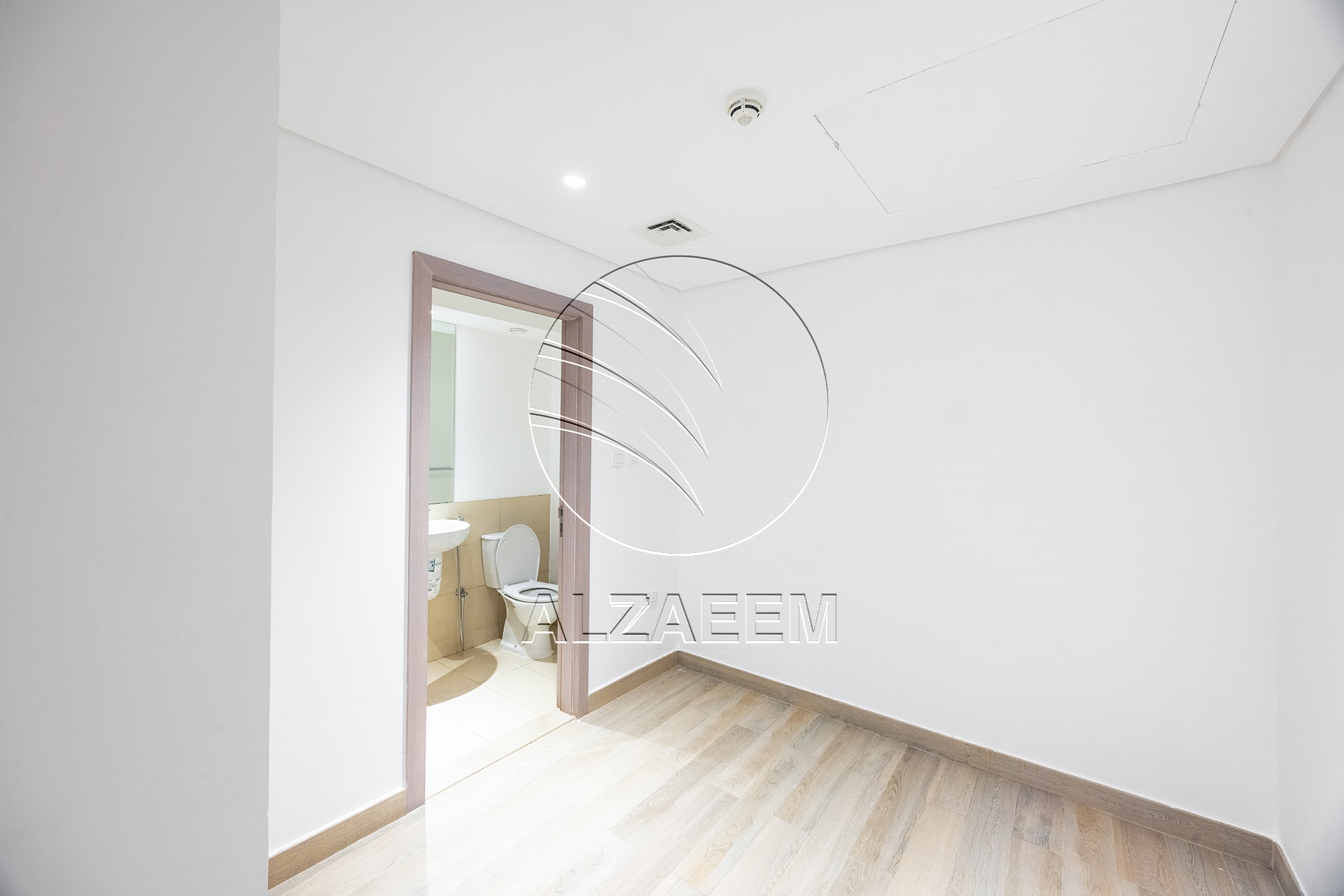 √ Full Canal View | Corner Unit | Move-in Ready √