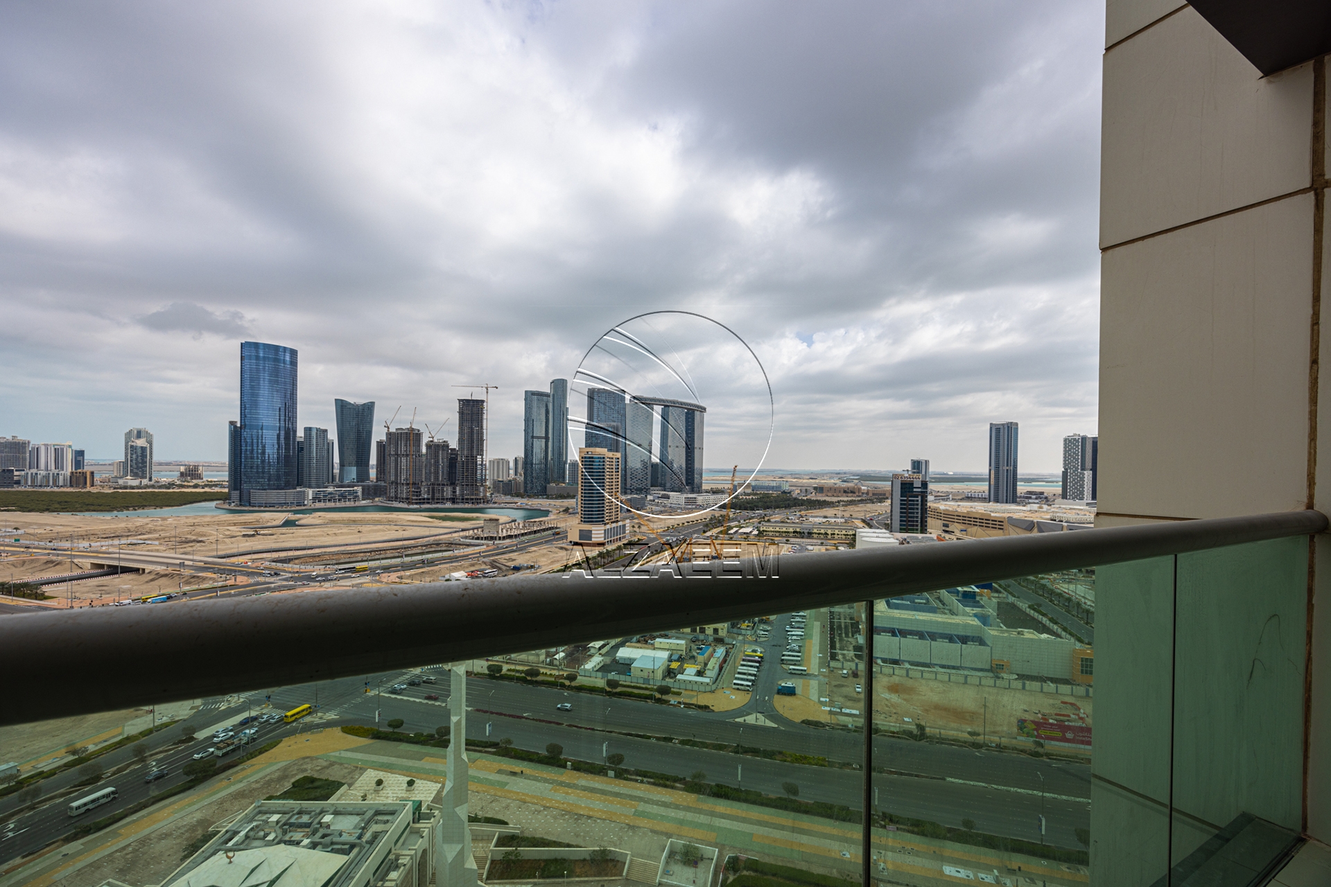 Hot Deal! VACANT| Mid Level | City Views