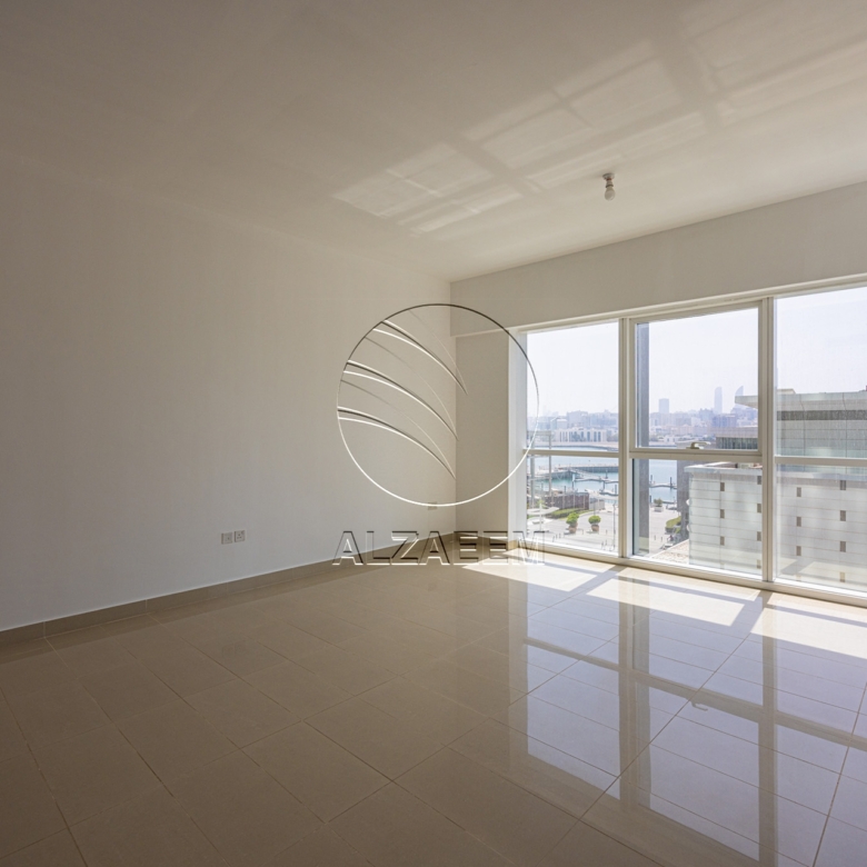 VACANT and Spacious Unit with Marina Views