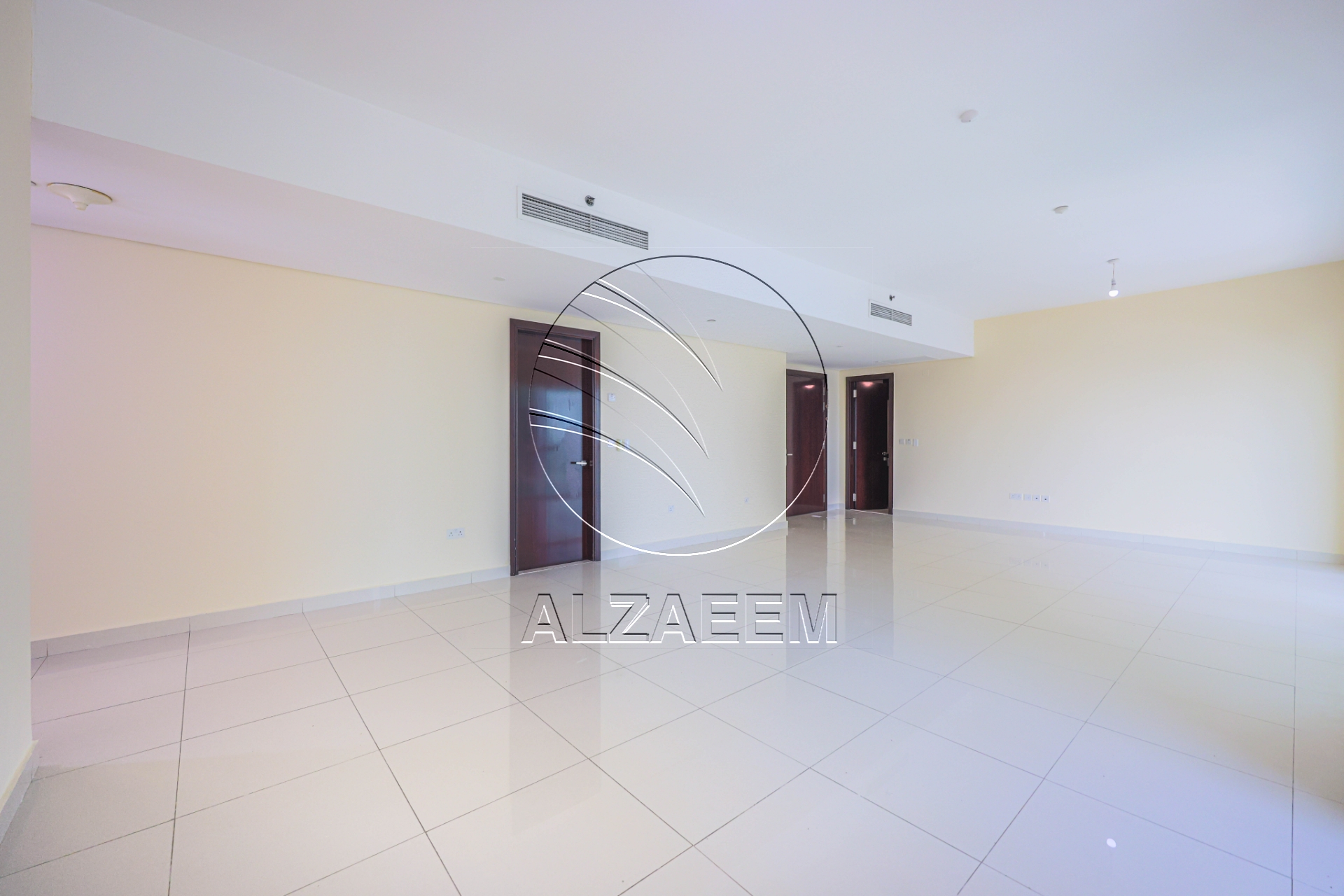 √HOT DEAL! 2BR Mid- Level| VACANT | SEA View√