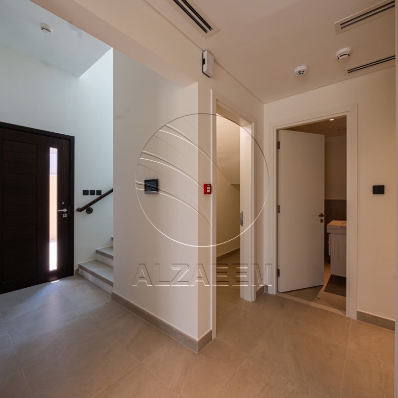 √EXCLUSIVE! | Spacious Plot! Prime Location√