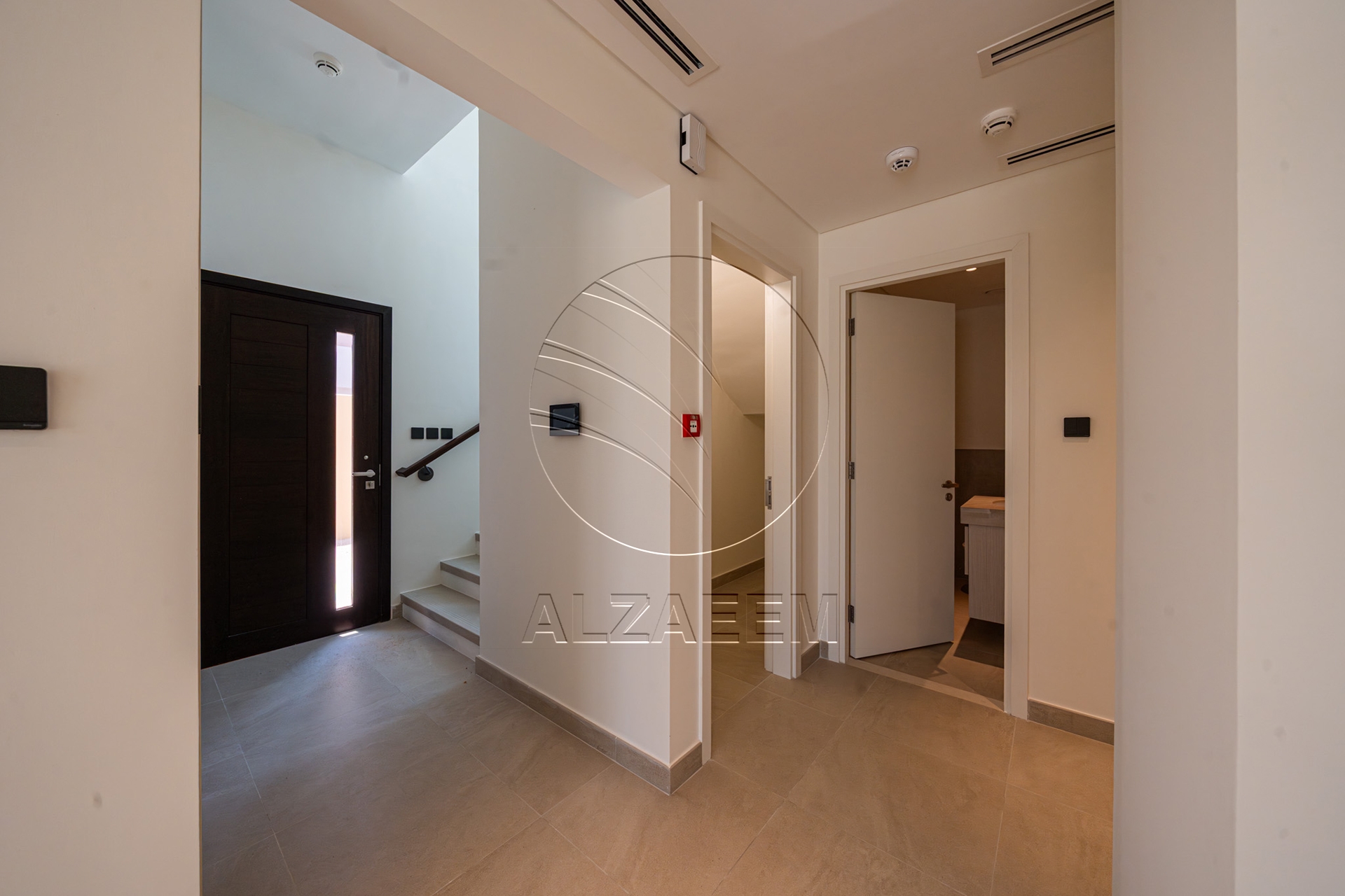 √EXCLUSIVE! | Spacious Plot! Prime Location√