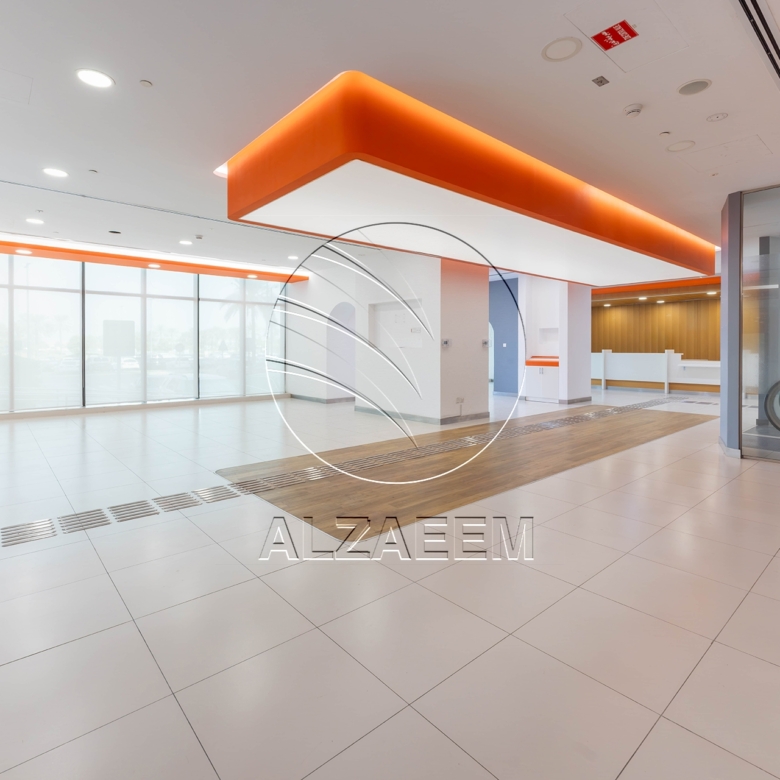 √ Fitted – Spacious Showroom| Ideal Business Location √