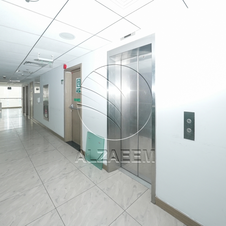 √Prime Showroom+Basement + 2 Mezzanine Levels √