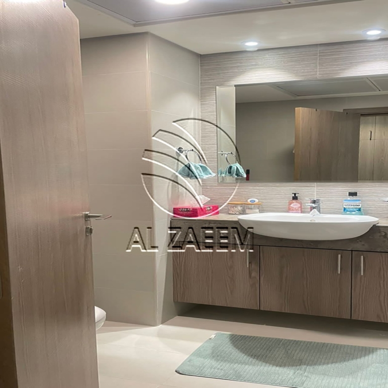 Fully furnished – Mid floor -2 payments