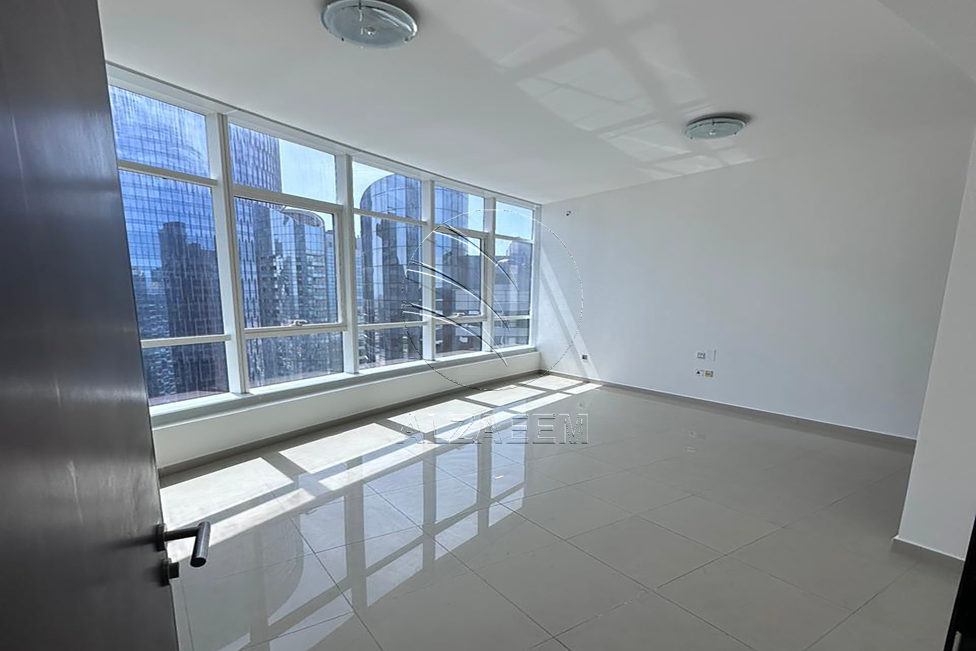 √ VACANT | Community View | High Level Unit √