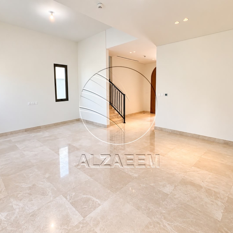 √ Brand New End Villa in TOLEDO | PRIME Location √