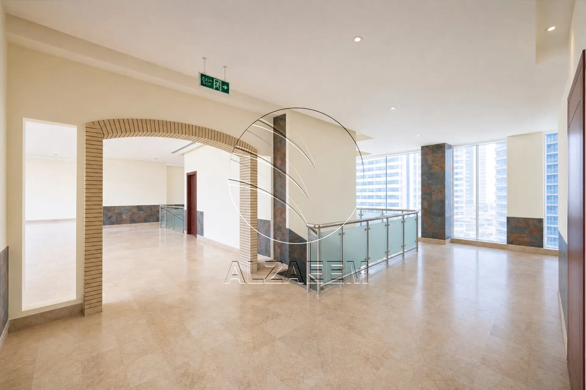√ VACANT SHOW ROOM | 3 Floors | Up to 4 Payments √
