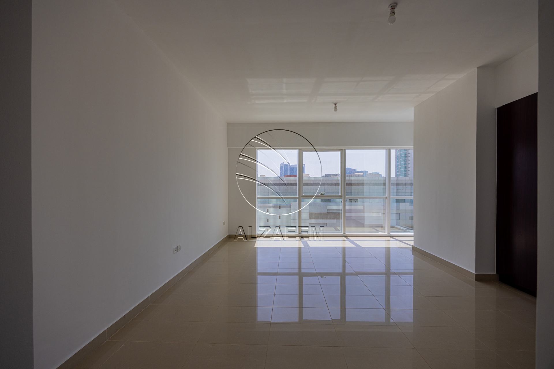 VACANT and Spacious Unit with Marina Views