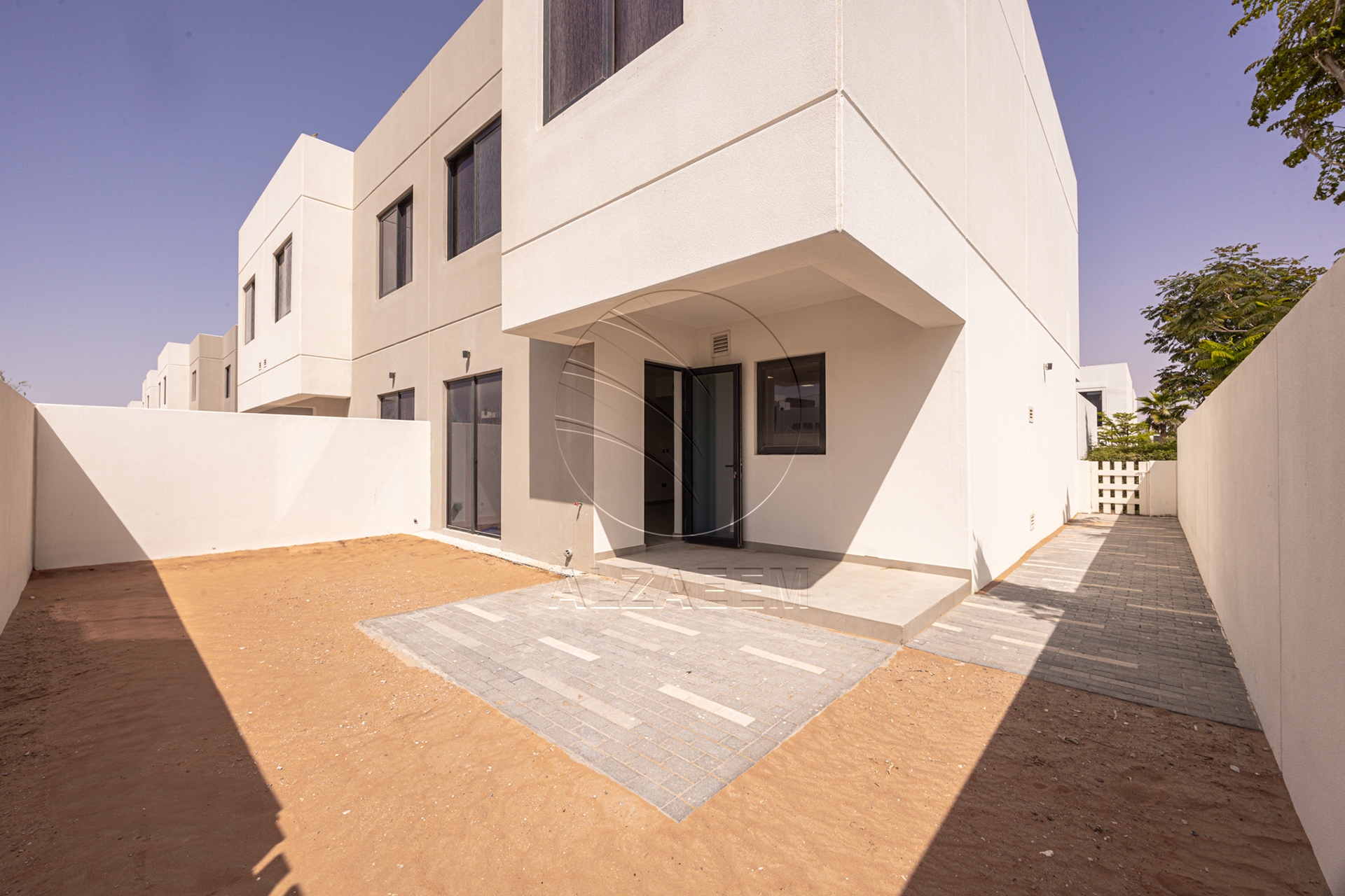 √ EXCLUSIVE |CORNER | Vacant| Spacious Plot √