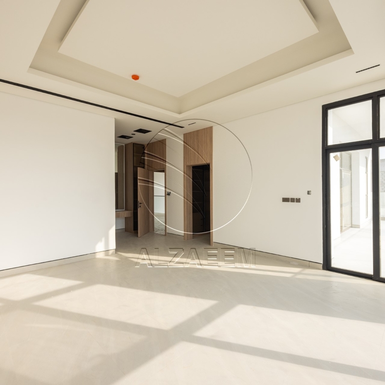 √Private Pool | High Ceiling | 654 SQM PLOT√