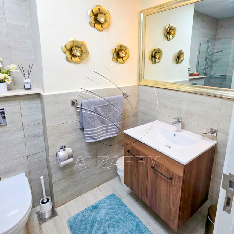 √VACANT | Fully Furnished Studio | Mid Level √