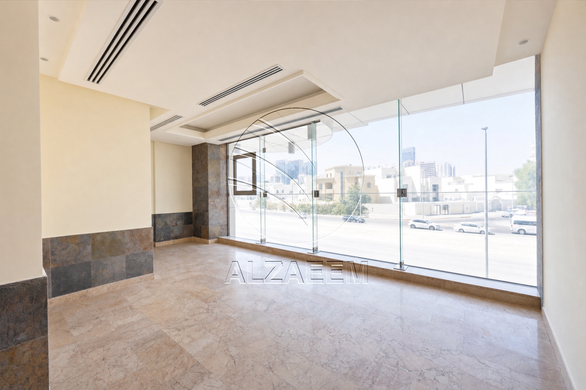 √ VACANT SHOW ROOM | 3 Floors | Up to 4 Payments √