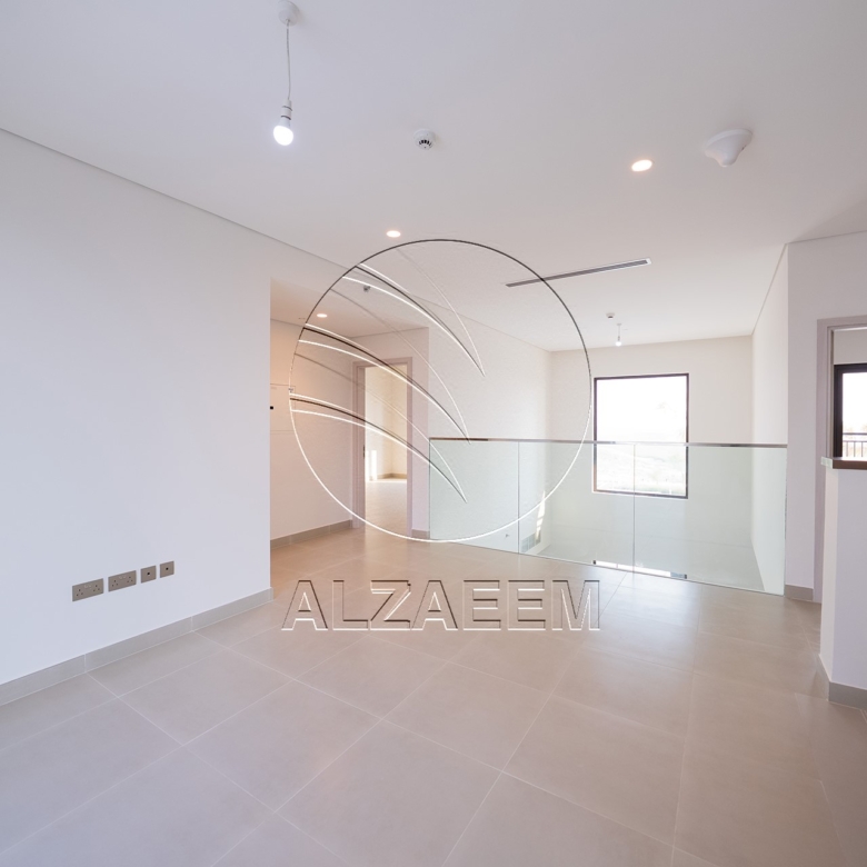 √ RARE 2BR+M Duplex | Direct Golf Course View √