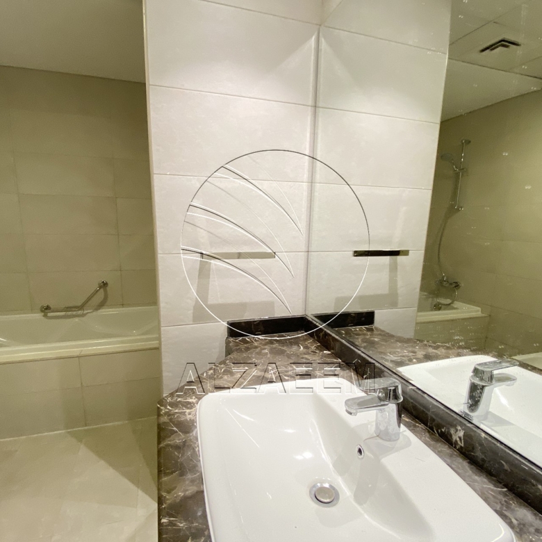 Luxury Living | 2 payment – 3+Maid | Vacant