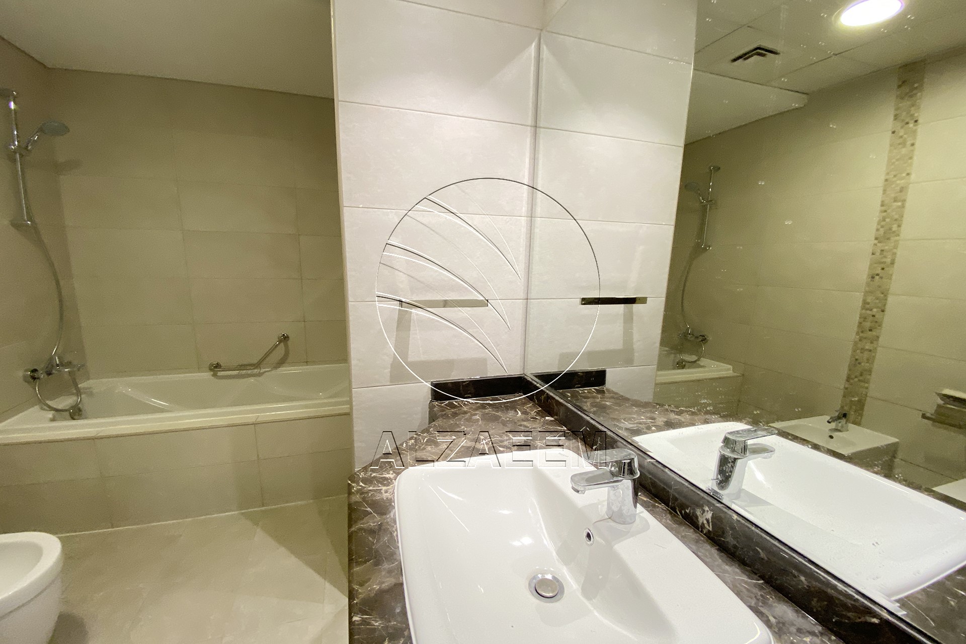 Luxury Living | 2 payment – 3+Maid | Vacant