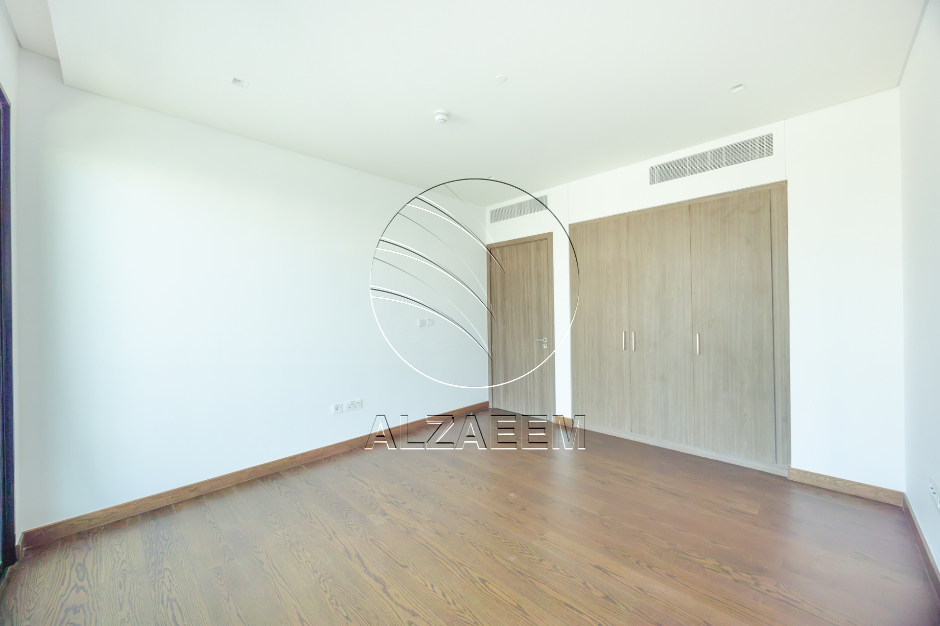 √1 Month Free Single Row 4F Full Golf Course View√