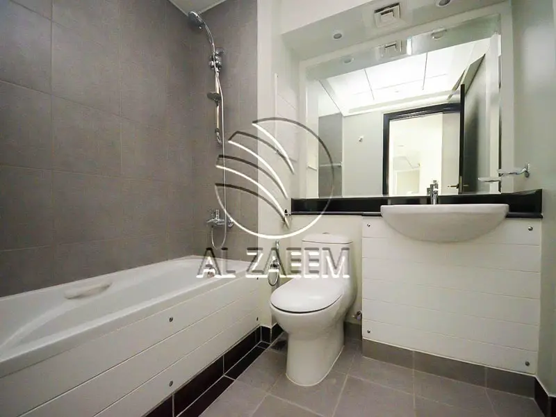Nice Layout! Spacious 1BR+Storage | Community View