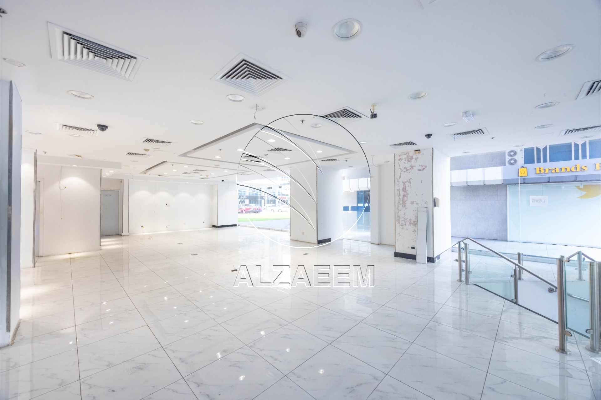 √SHOWROOM | Ideal Space for Retail Business√