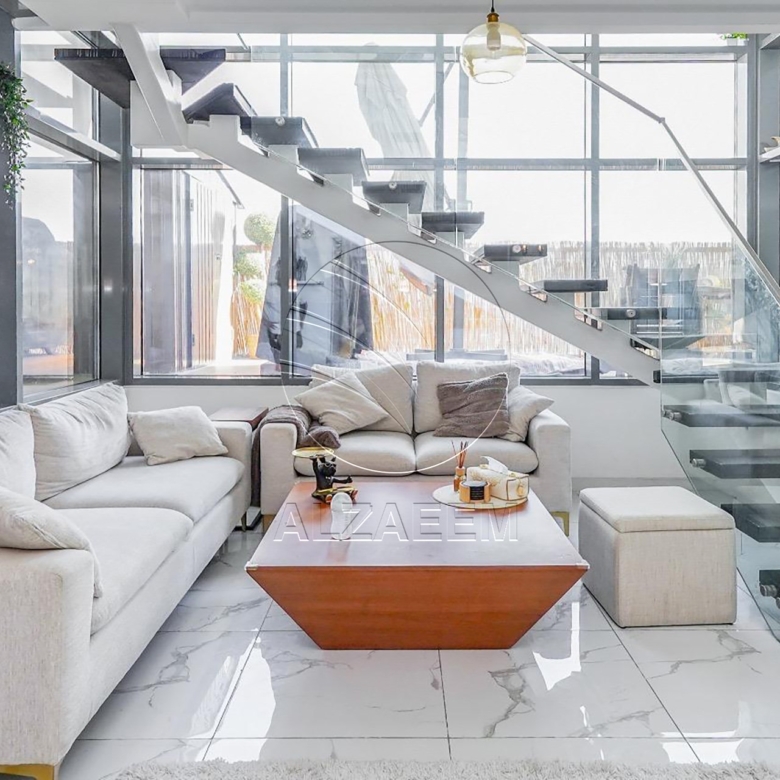 √ Private Jacuzzi | VACANT | Duplex √