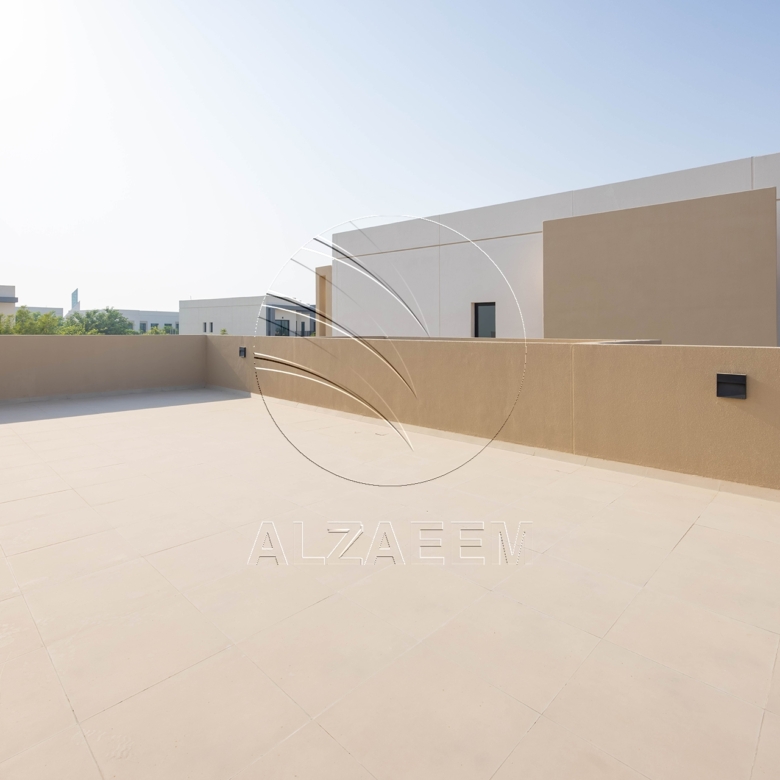 √ Single Row Villa | Golf Course View | VACANT √