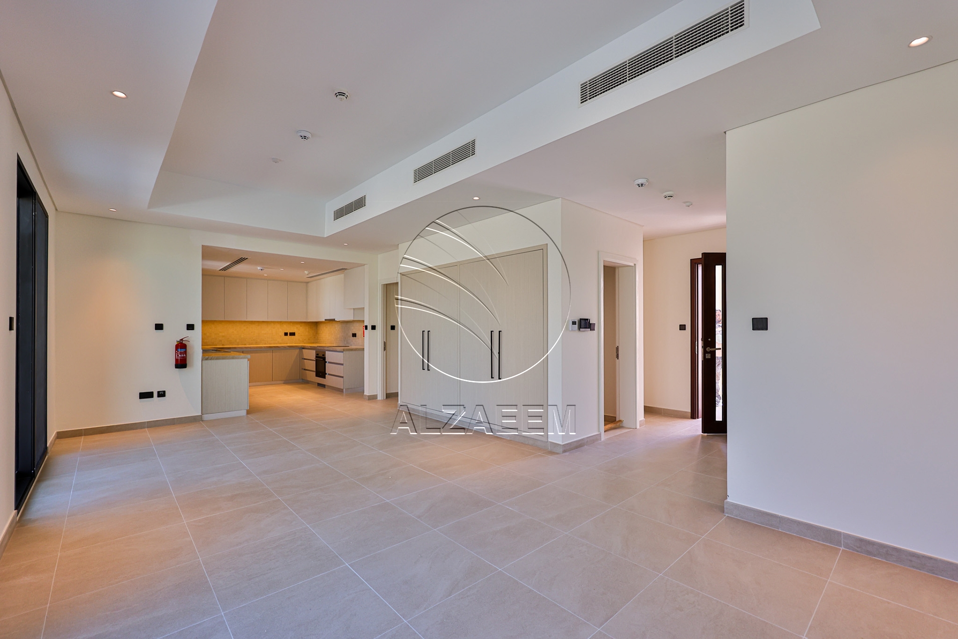 √Single Row End Villa | Steps away from the Park√