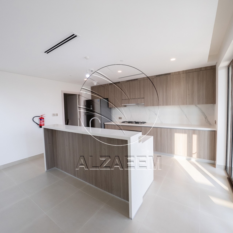 √ RARE 2BR+M Duplex | Direct Golf Course View √