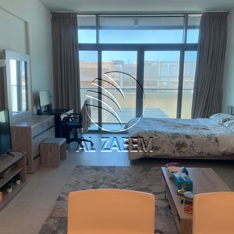 Fully furnished – Mid floor -2 payments