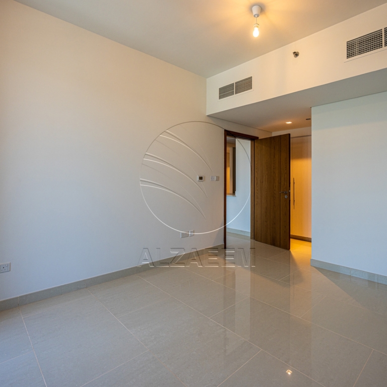 Vacant| Middle floor – Road View | Prime Location