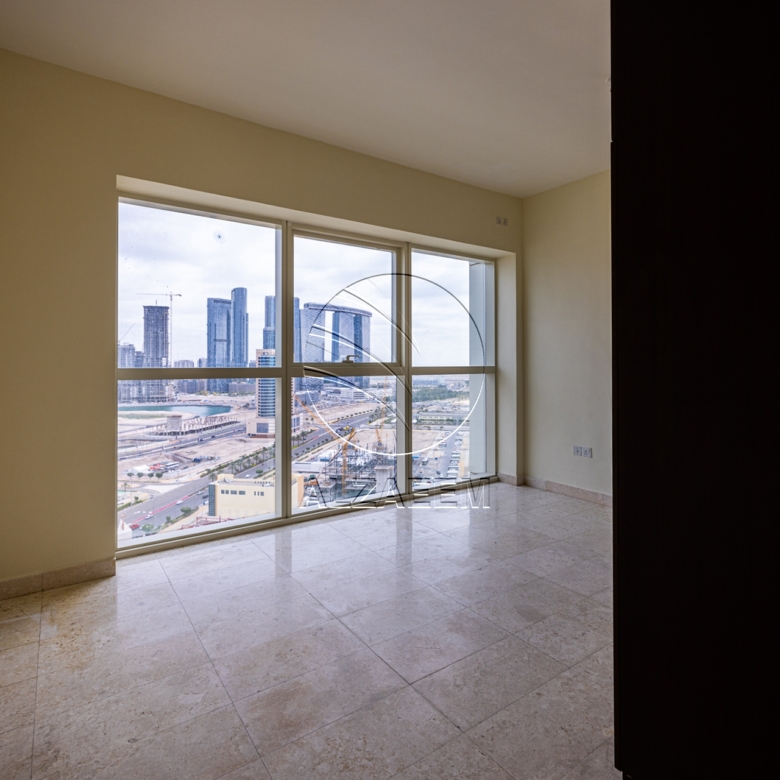 Hot Deal! VACANT| Mid Level | City Views