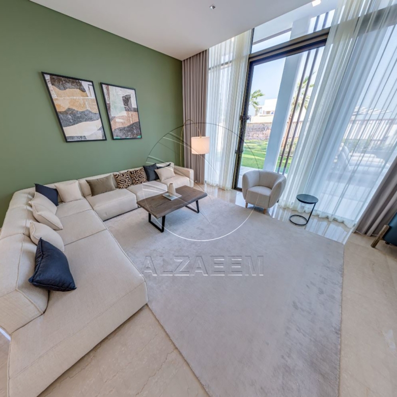 Luxury 5BR Villa- 1279sqm Plot | Landscaped Garden