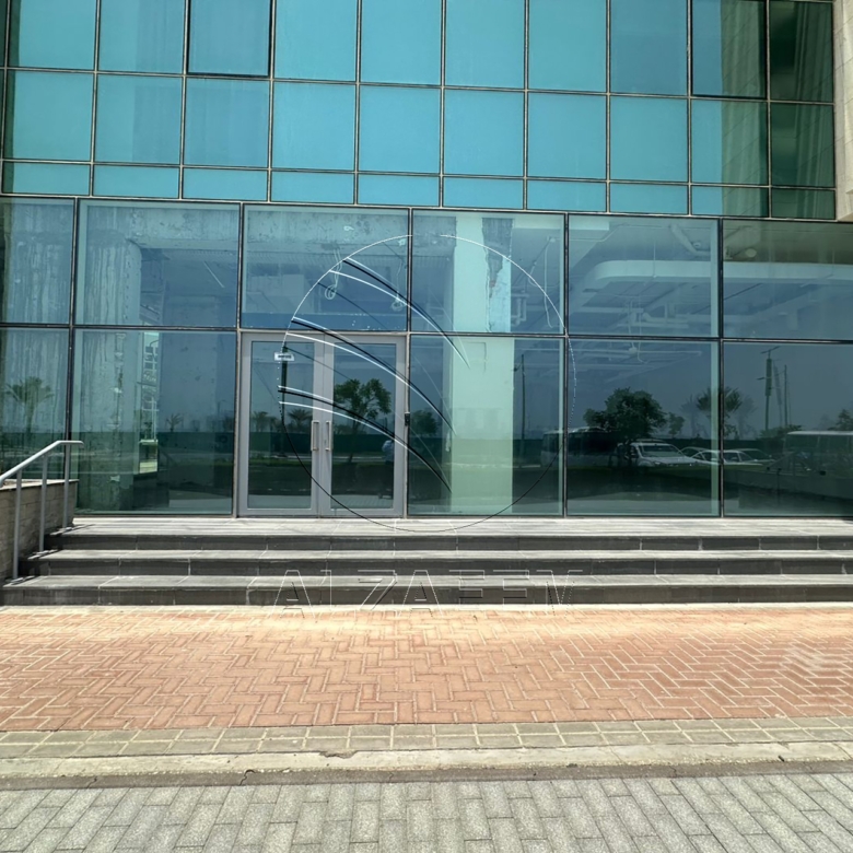 RETAIL SHOP| Big Size 212.55 SQM| Vacant