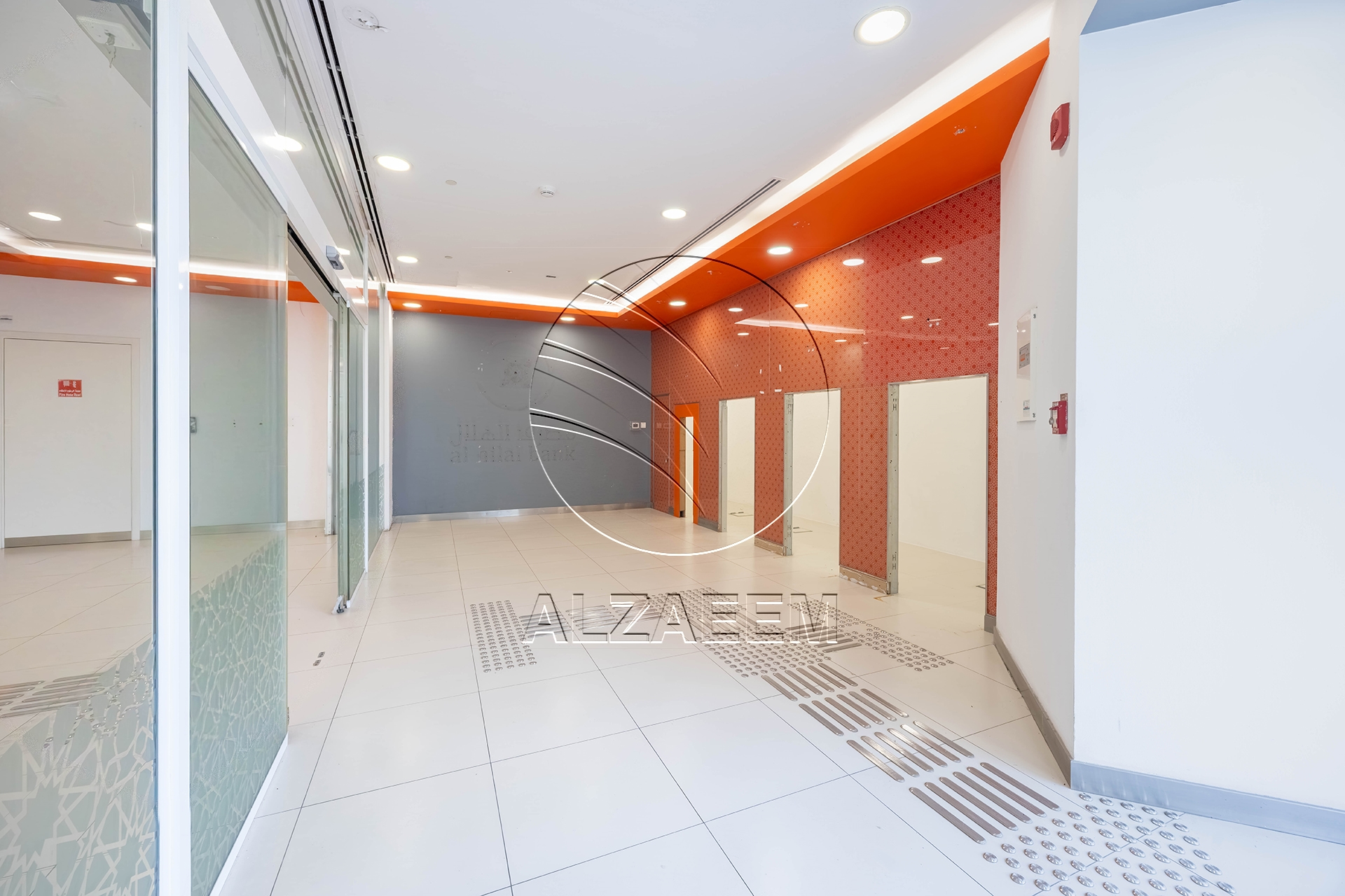 √ Fitted – Spacious Showroom| Ideal Business Location √