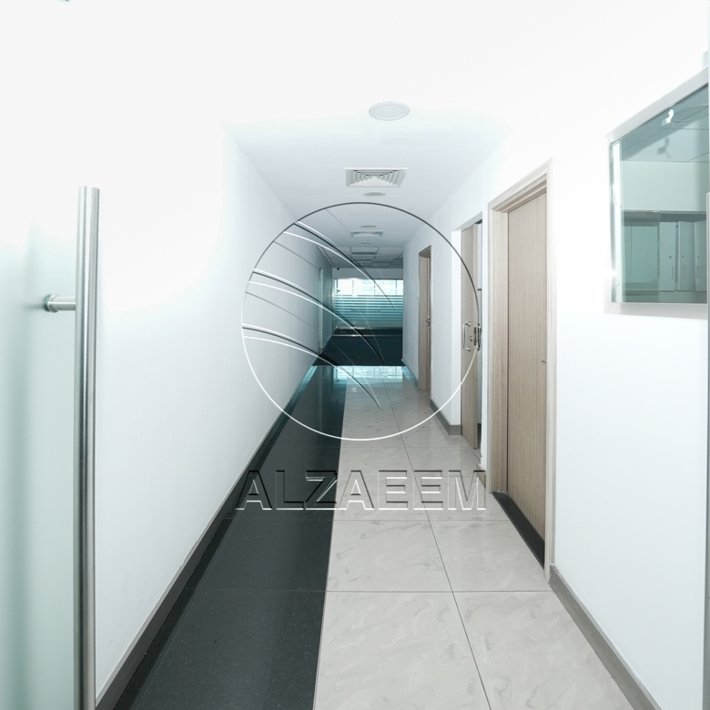 √Prime Showroom+Basement + 2 Mezzanine Levels √