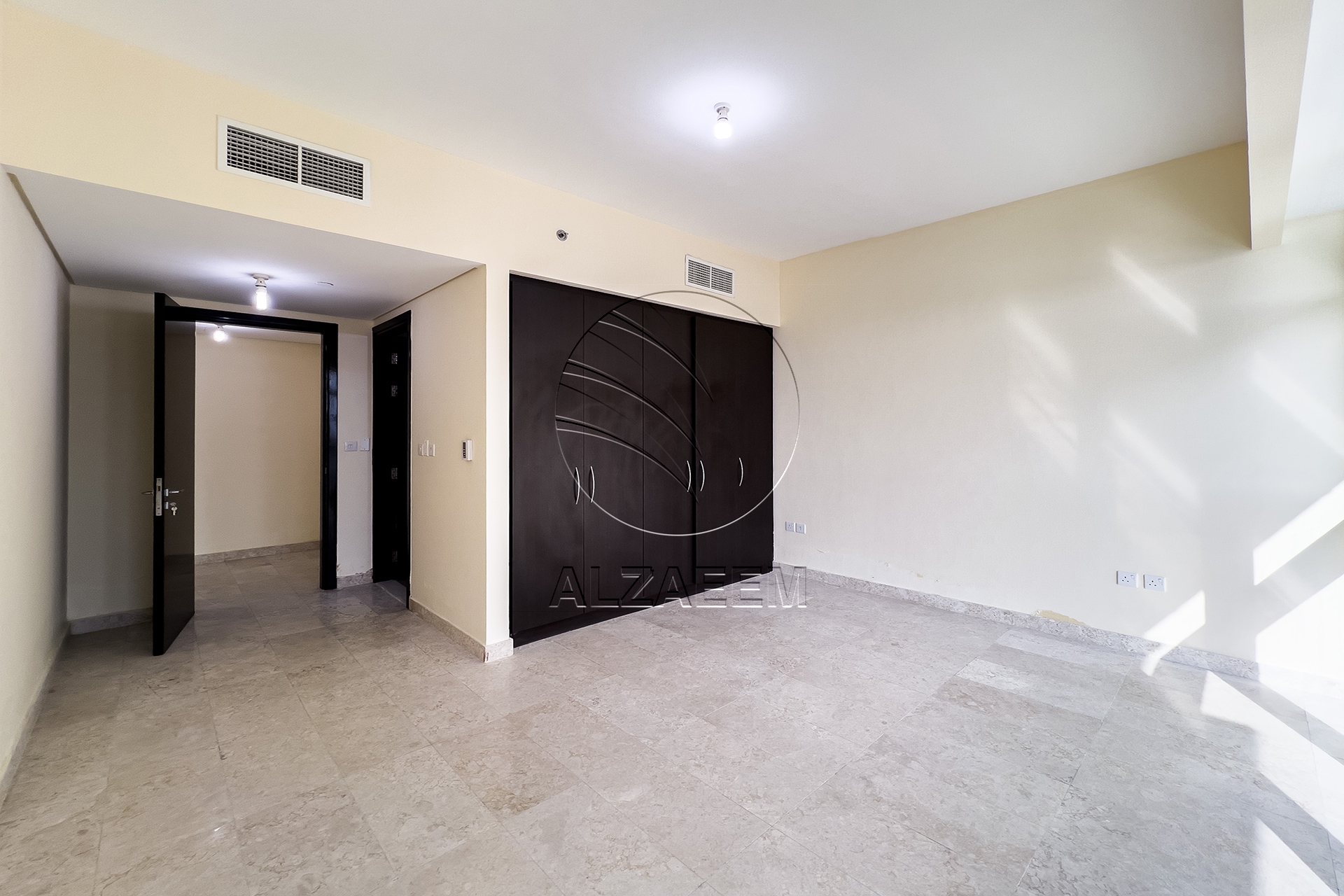 √Higher Floor | Sea View | Rented with Refund √