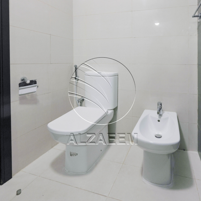 √HOT DEAL! 2BR Mid- Level| VACANT | SEA View√