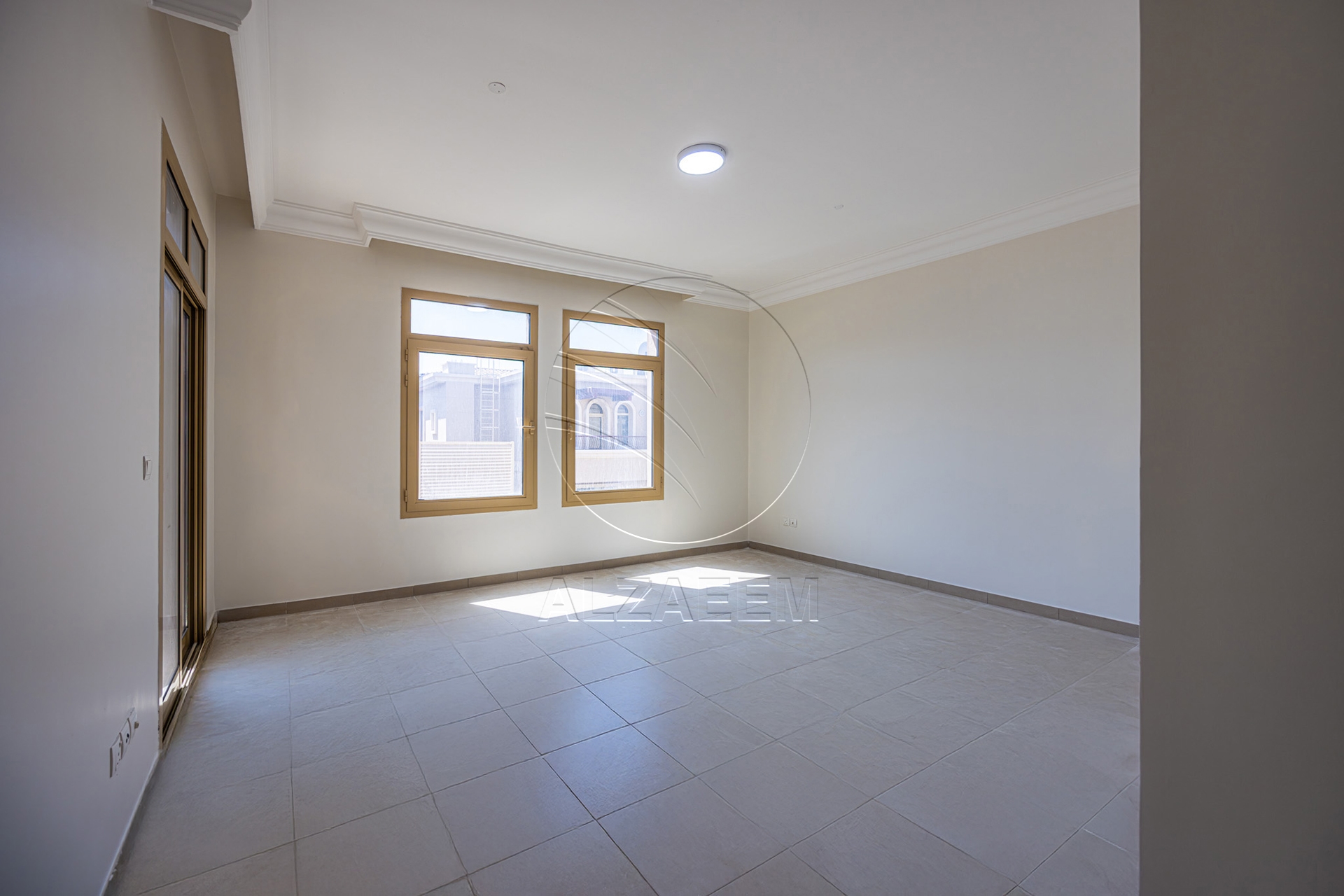 √ Single Row | Upgraded | Move-in Ready √