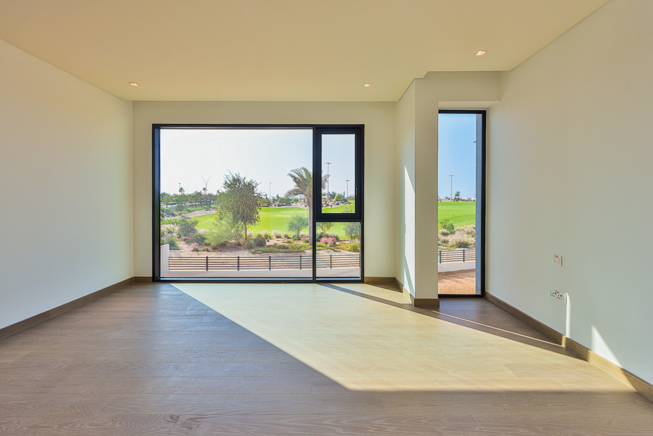 √Biggest Plot in the Project! Full Golf Course View√