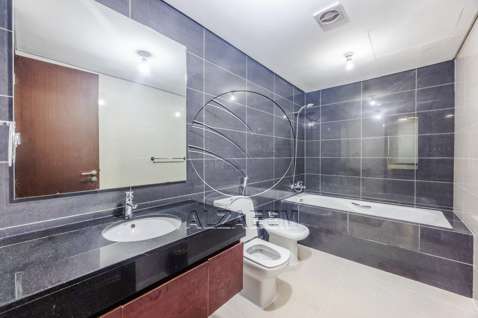 High Floor with Balcony| Open kitchen | Sea View