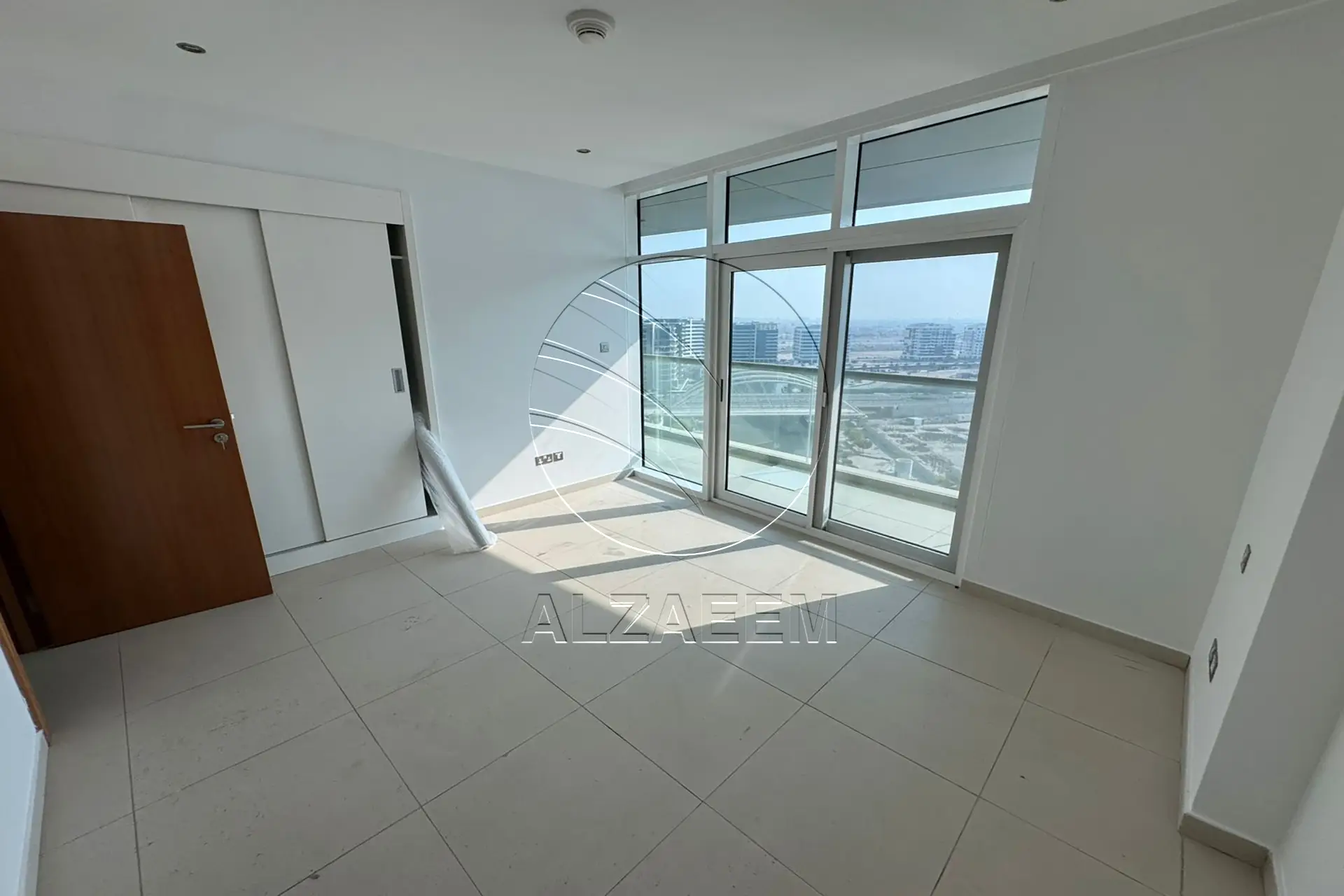 √Huge Layout | Full Sea View | Waterfront Living√