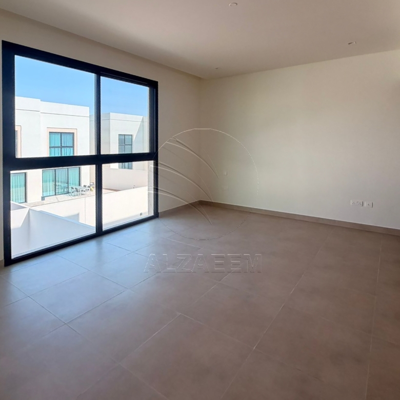 √ Near Community | Type 3Y | Move-in Ready √