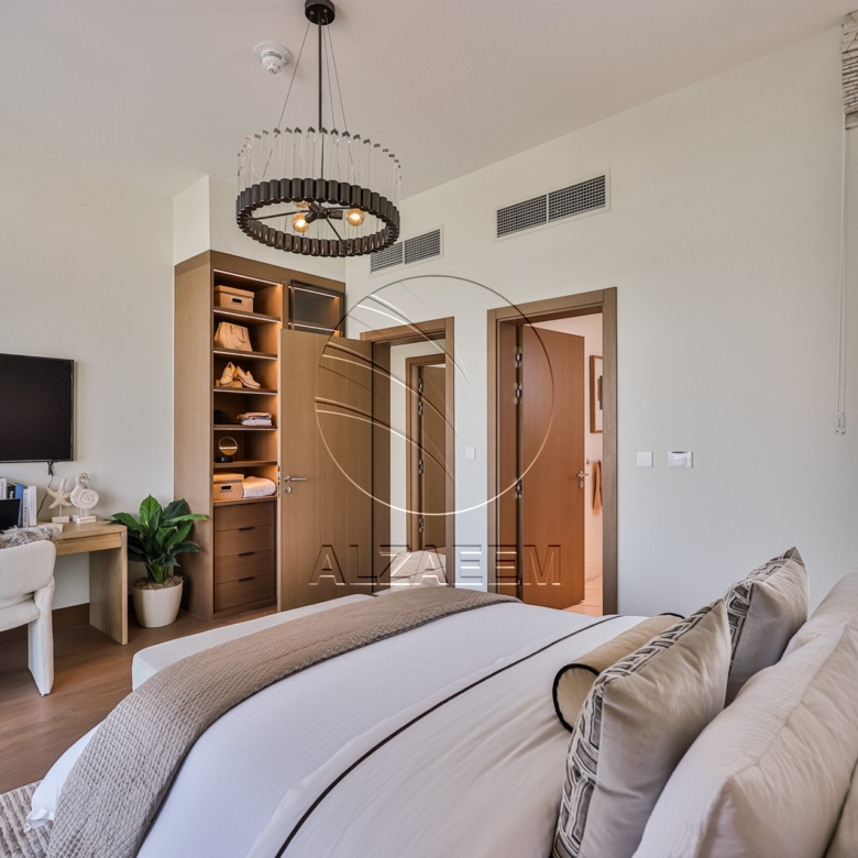 √ Luxurious Sky Waterfront Villa with Sunset View√