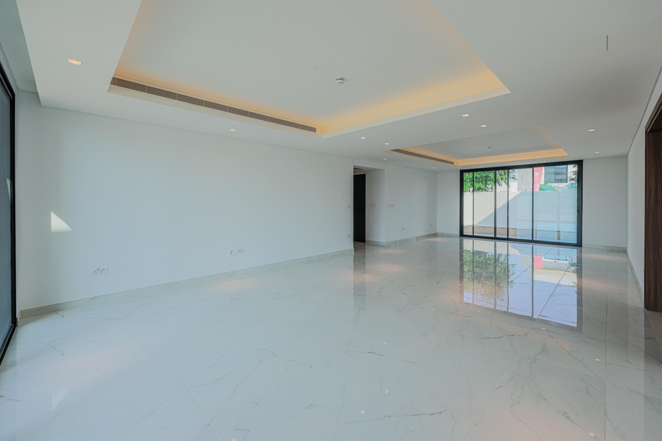 √Biggest Plot in the Project! Full Golf Course View√