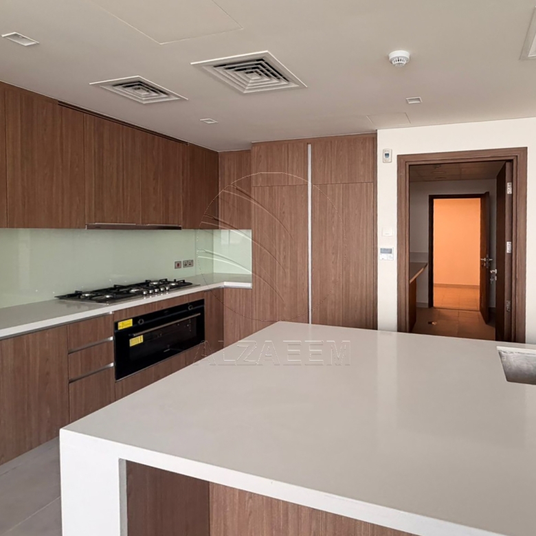 √ Near Community | Type 3Y | Move-in Ready √