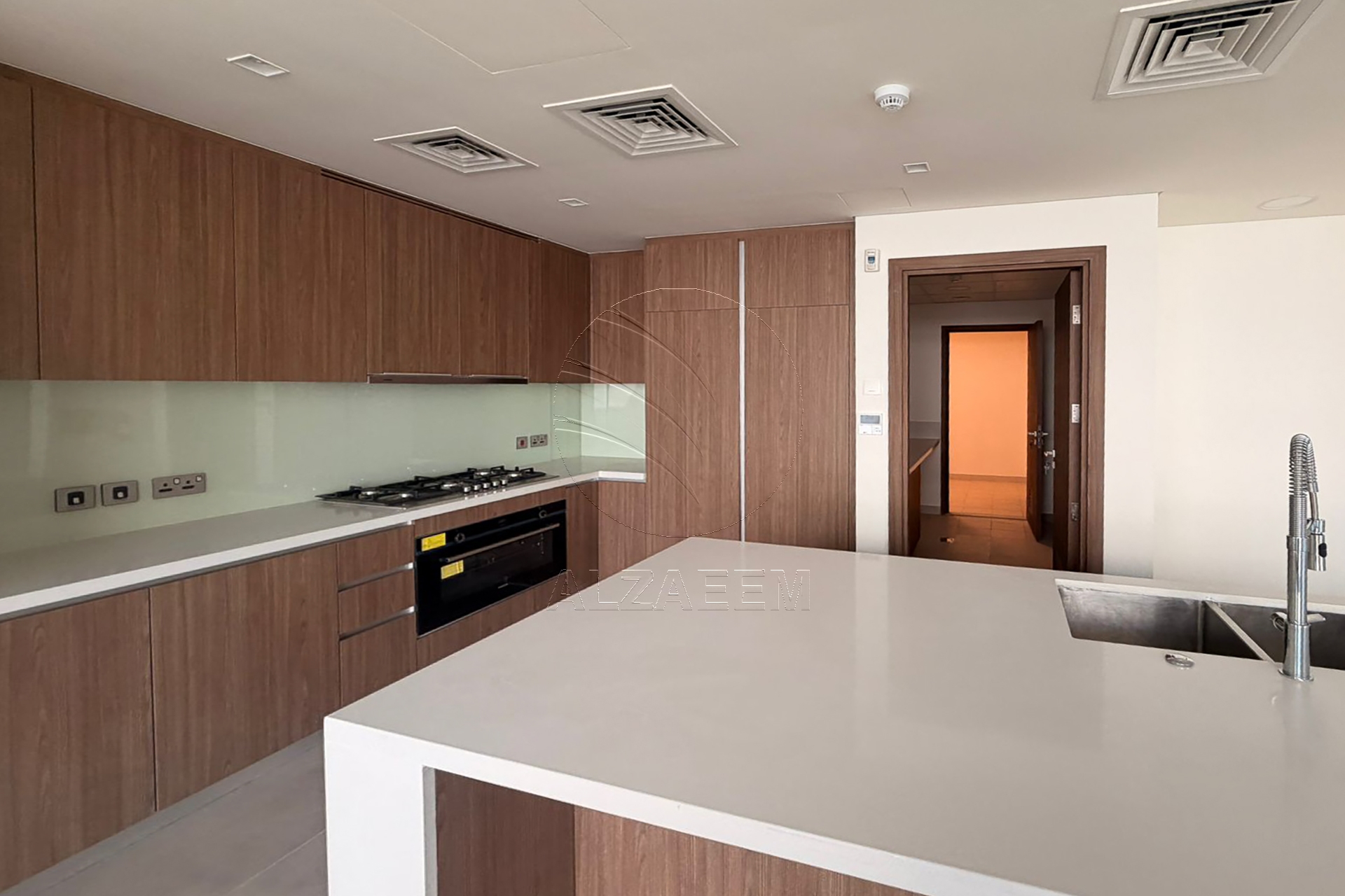 √ Near Community | Type 3Y | Move-in Ready √
